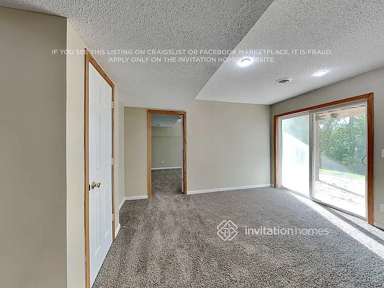 828 Bridle Creek Dr — Photo 10