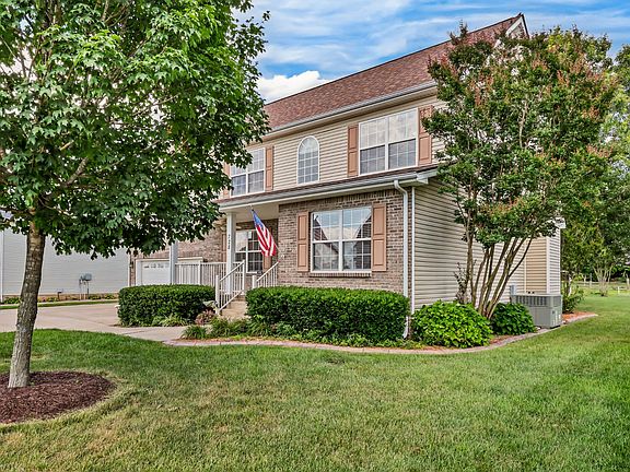 4th image of 728 Winding Bluff Way