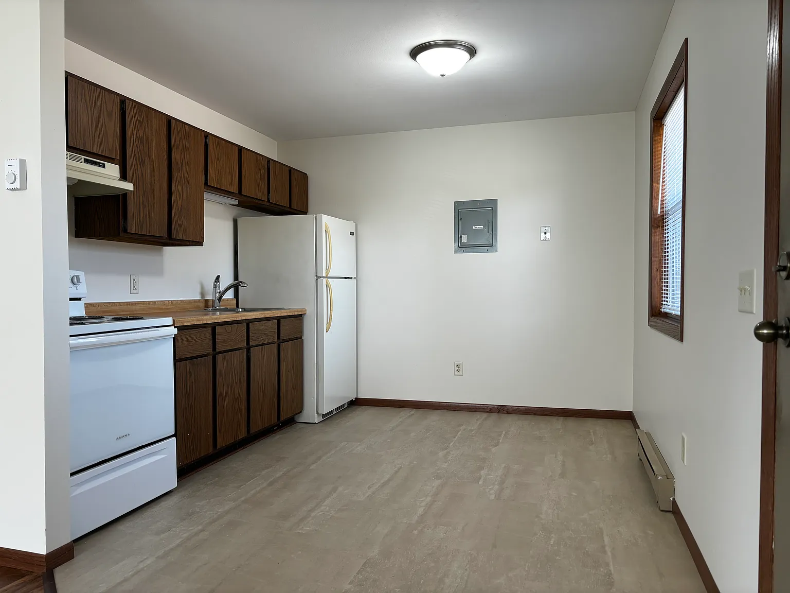 2 bed, 750 sqft, $795 — Photo 2
