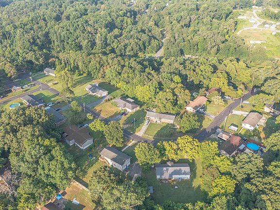 5th image of 30 Dee Vue Ln