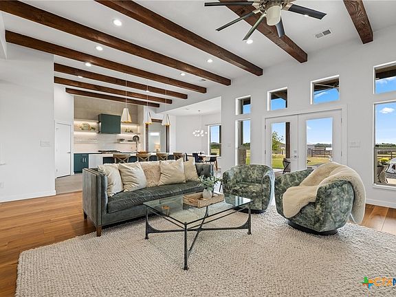 4th image of 215 Mesa Vista Dr