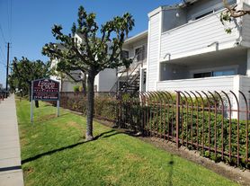 145 W Lincoln Ave, Orange, CA