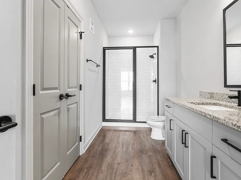 Dawson Park Apartments — Photo 41