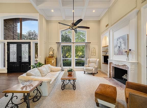4th image of 155 Winding Creek Way