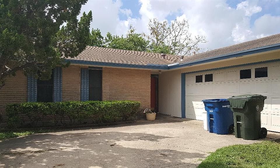 2nd image of 6233 Beechwood Dr
