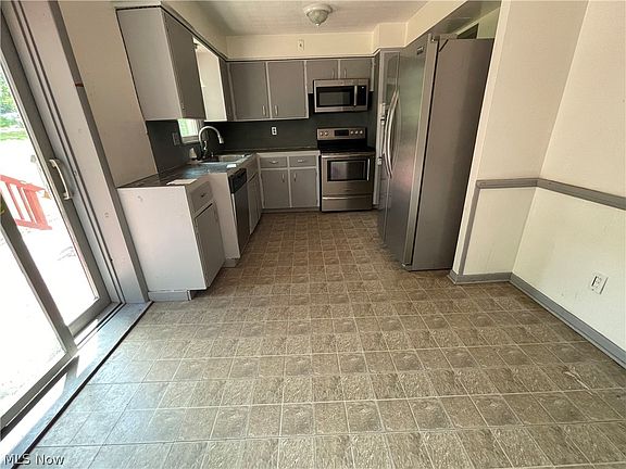 4th image of 5724 Bonnie Lou Dr