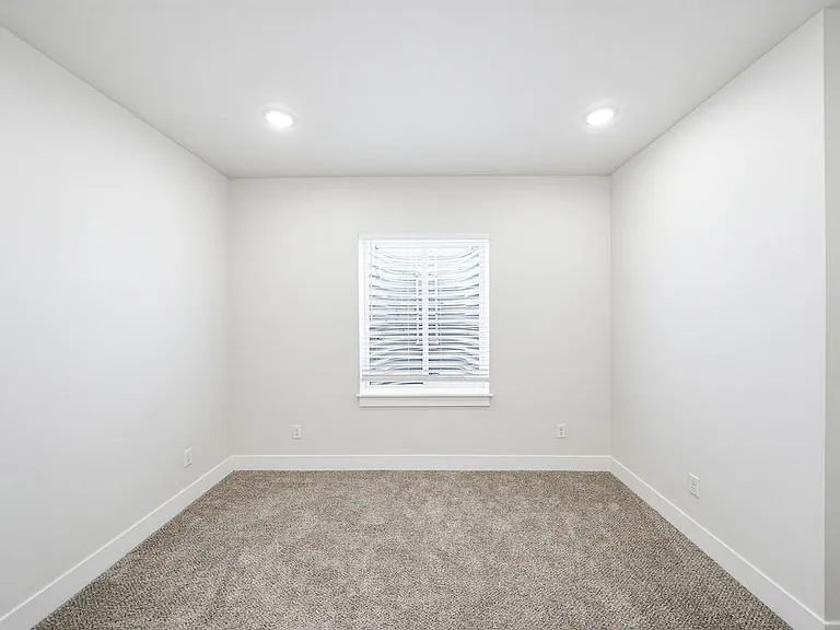 485 E River Ln — Photo 54
