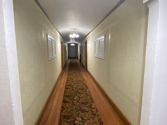 2nd image of 3200 Garfield Ave