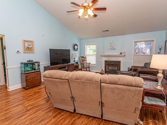 5th image of 4818 Harvest Dr.