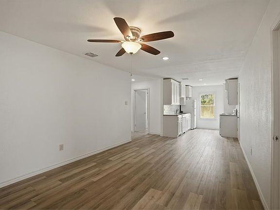 5th image of 1221 Bernice Dr