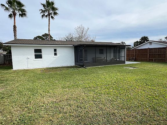 4th image of 26 Bonita Dr