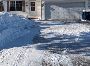 2947 Popplewood Ct, Suamico, WI 54173