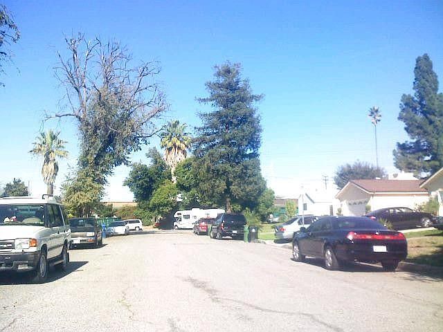 2nd image of 5924 Satsuma Ave