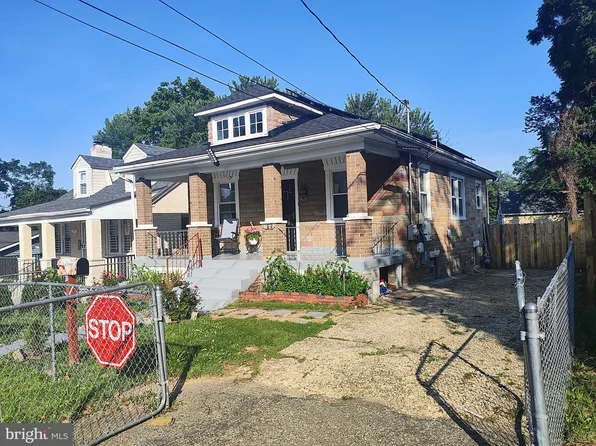 1113 Booth Ln, Capitol Heights, MD 20743