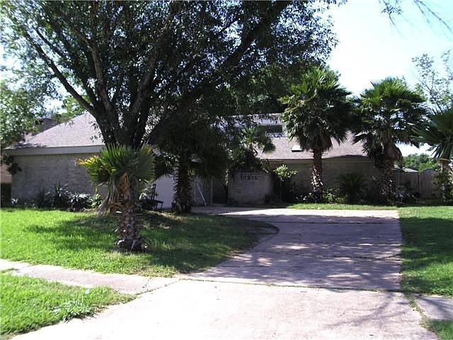 1st image of 10615 Bexley Dr