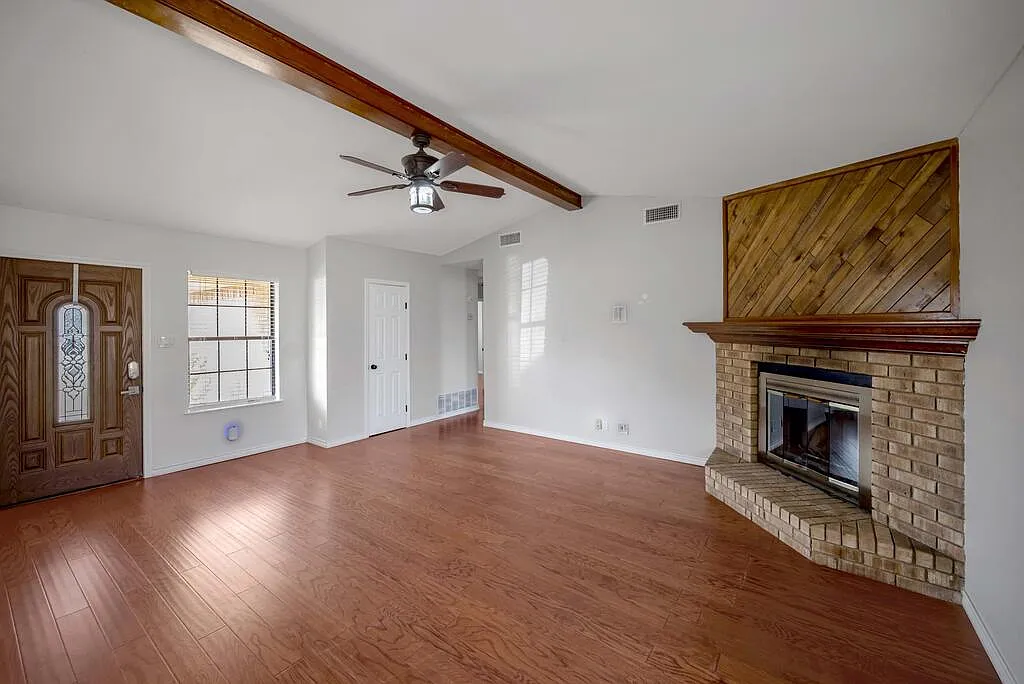 4 bed, 3.0 bath, 1791 sqft, $3,000 — Photo 3