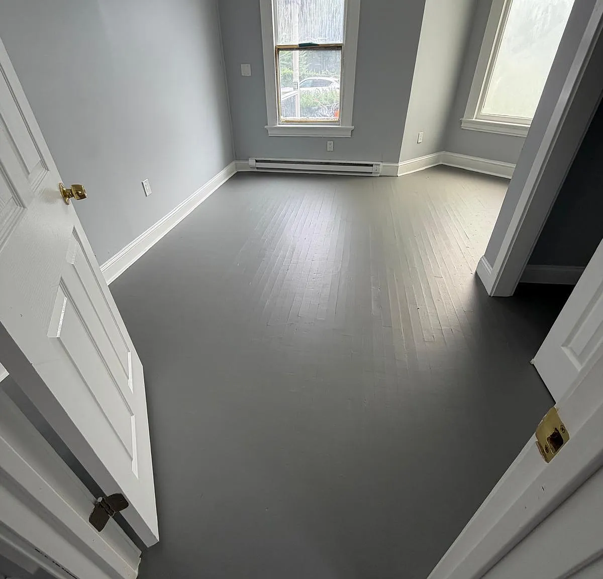 3 bed, 1.0 bath, 1130 sqft, $1,350 — Photo 3