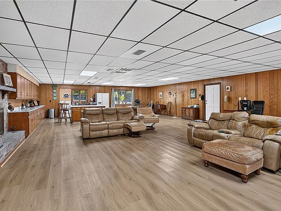 5th image of 103 Pine Knoll Rd