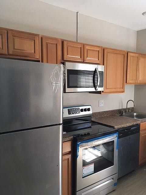 1st image of 259 Semple St #1