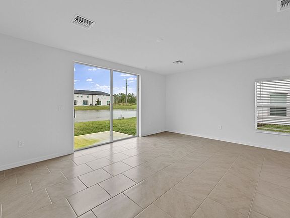 3rd image of 4267 Cirella Ct