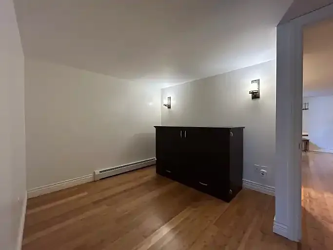 2 bed, 1.0 bath, 800 sqft, $1,995 — Photo 4