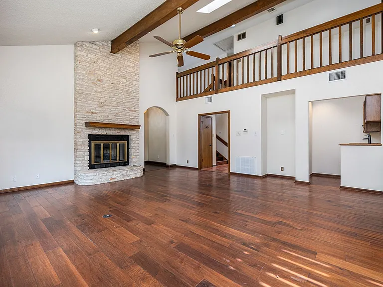 9900 Winding Oak Cir — Photo 8
