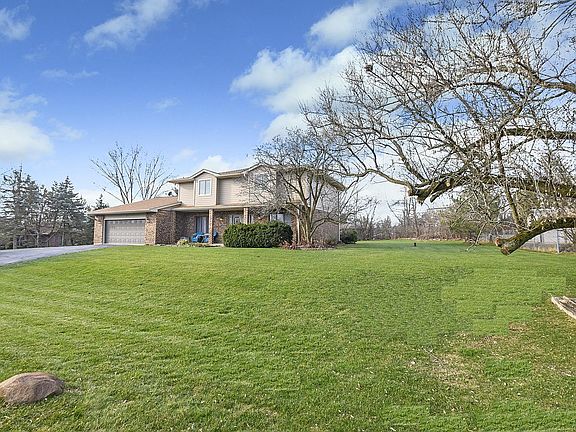 3rd image of 13222 Meadowlark Dr