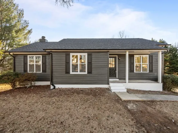 3510 Cedartree Ter, Winston Salem, NC 27127