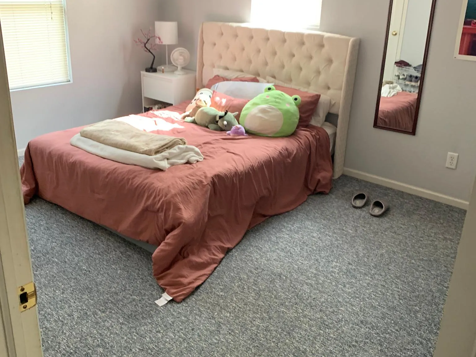 5 bed, 2352 sqft, $3,500 — Photo 4
