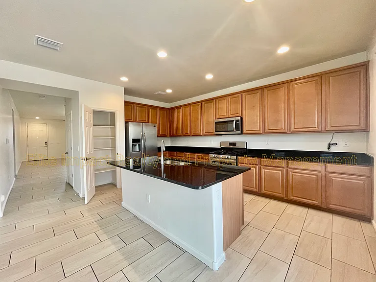 11442 E Dry Wind Dr — Photo 5