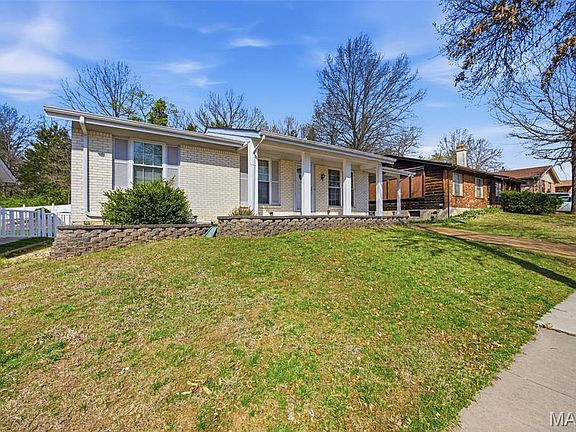 2nd image of 729 Vanderville Dr