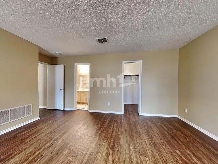 4609 Green Meadow Dr — Photo 12
