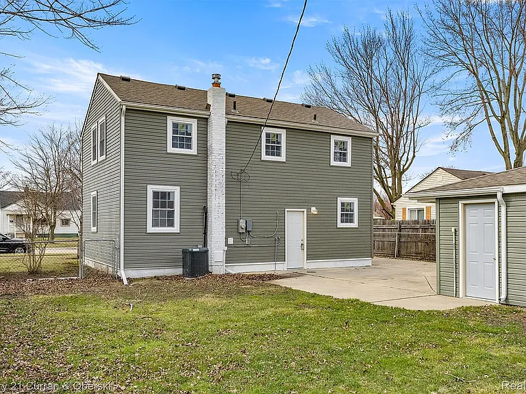 13367 Fordline St — Photo 13