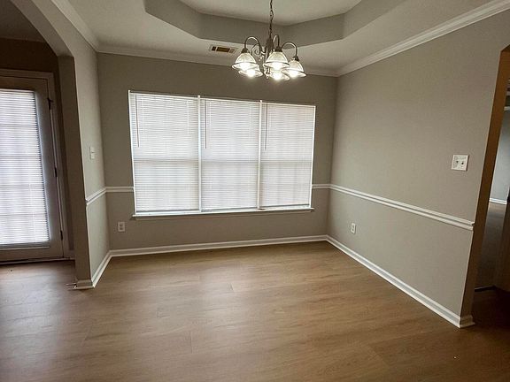 5th image of 3502 Essex Pl
