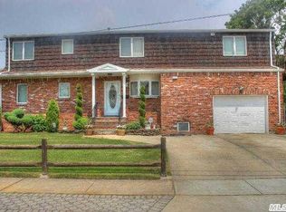 1667 Webster Ave, Merrick, NY 11566