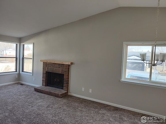4th image of 1512 Ervine Ave