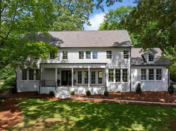 3752 N Woodridge Rd, Mountain Brook, AL 35223