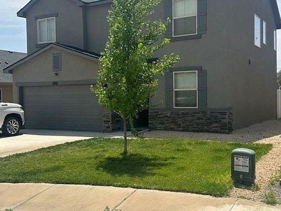 2nd image of 2915 N Sabrita Cir
