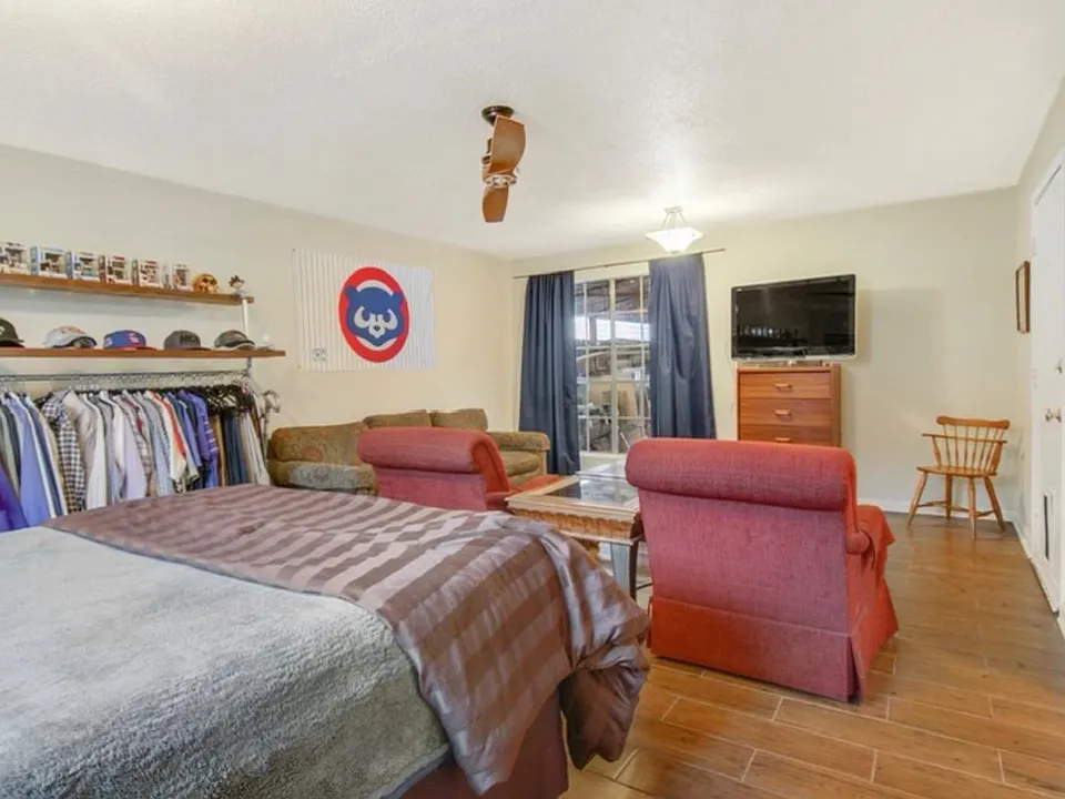 621 Carrollton Ave #2