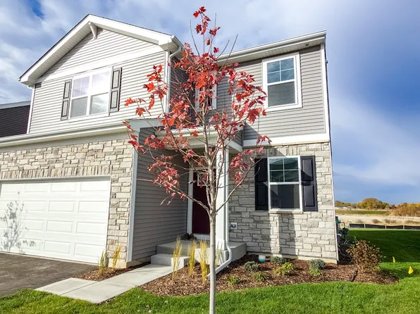 108 Cressmoor Blvd, Hobart, IN 46342