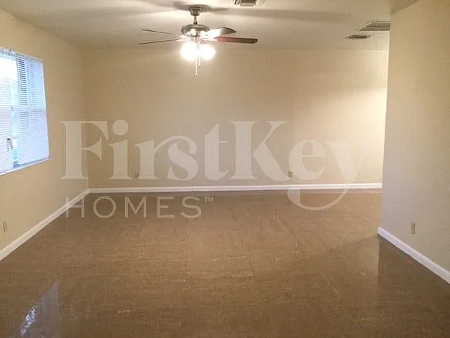 4317 Honeysuckle Ave — Photo 7