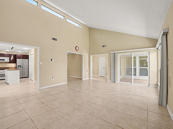 5th image of 15747 Boulder Oaks Dr