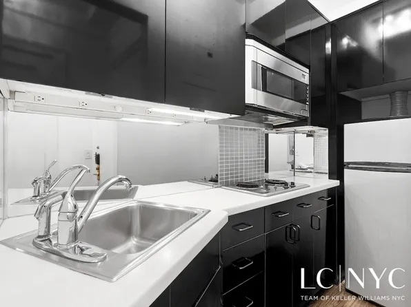 575 Park Avenue image 11 of 19