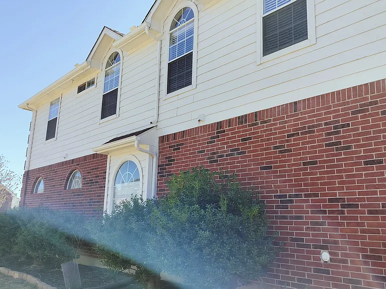 8001 Case Dr — Photo 6