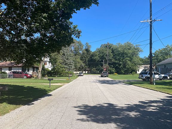 4th image of 2235 Gaynor Ave NW
