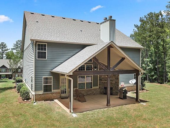 3rd image of 1284 Shadowwood Ln