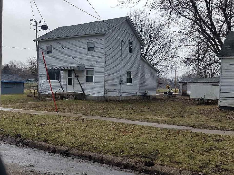 2nd image of 219 5th Ave NE