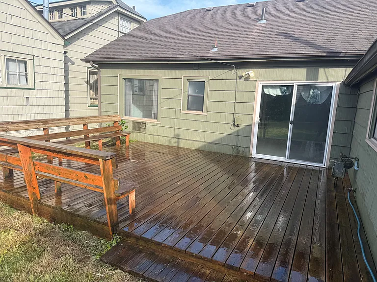 Back deck, freshly cleaned!