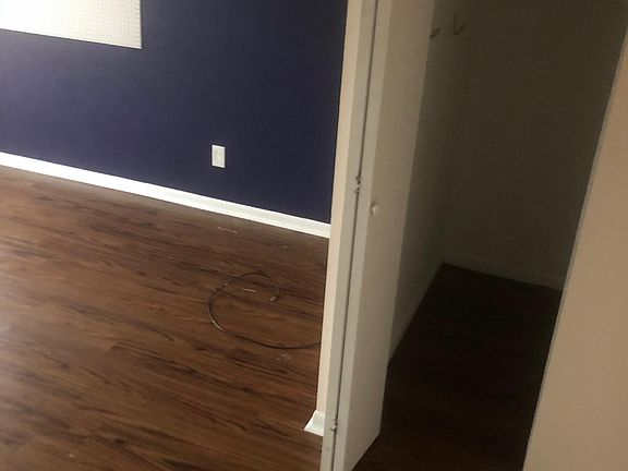 3rd image of 3613 S Archer Ave #G