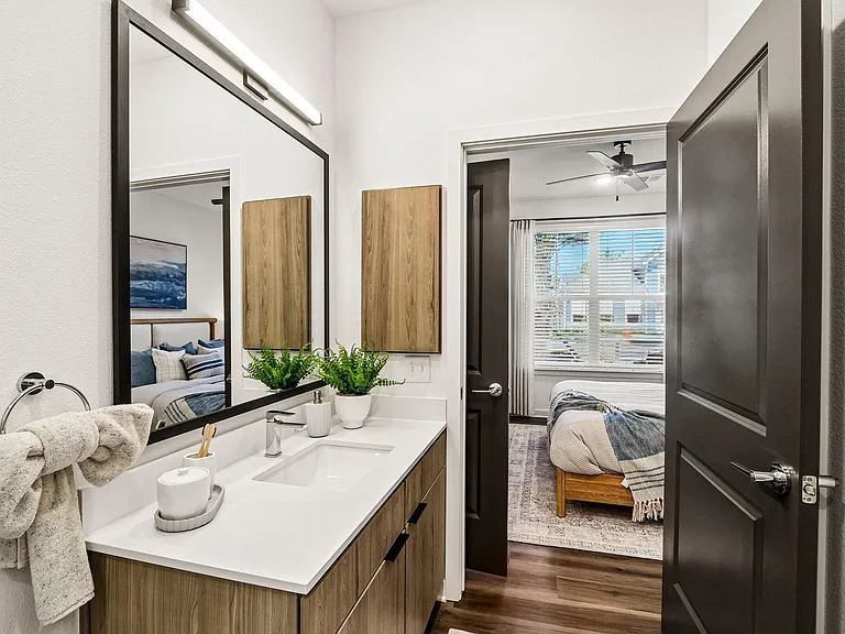 Velara Luxury Apartments — Photo 10